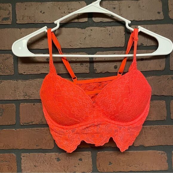 Victorias Secret Pink Pullover Lace Design Bra Size Small - Picture 1 of 5
